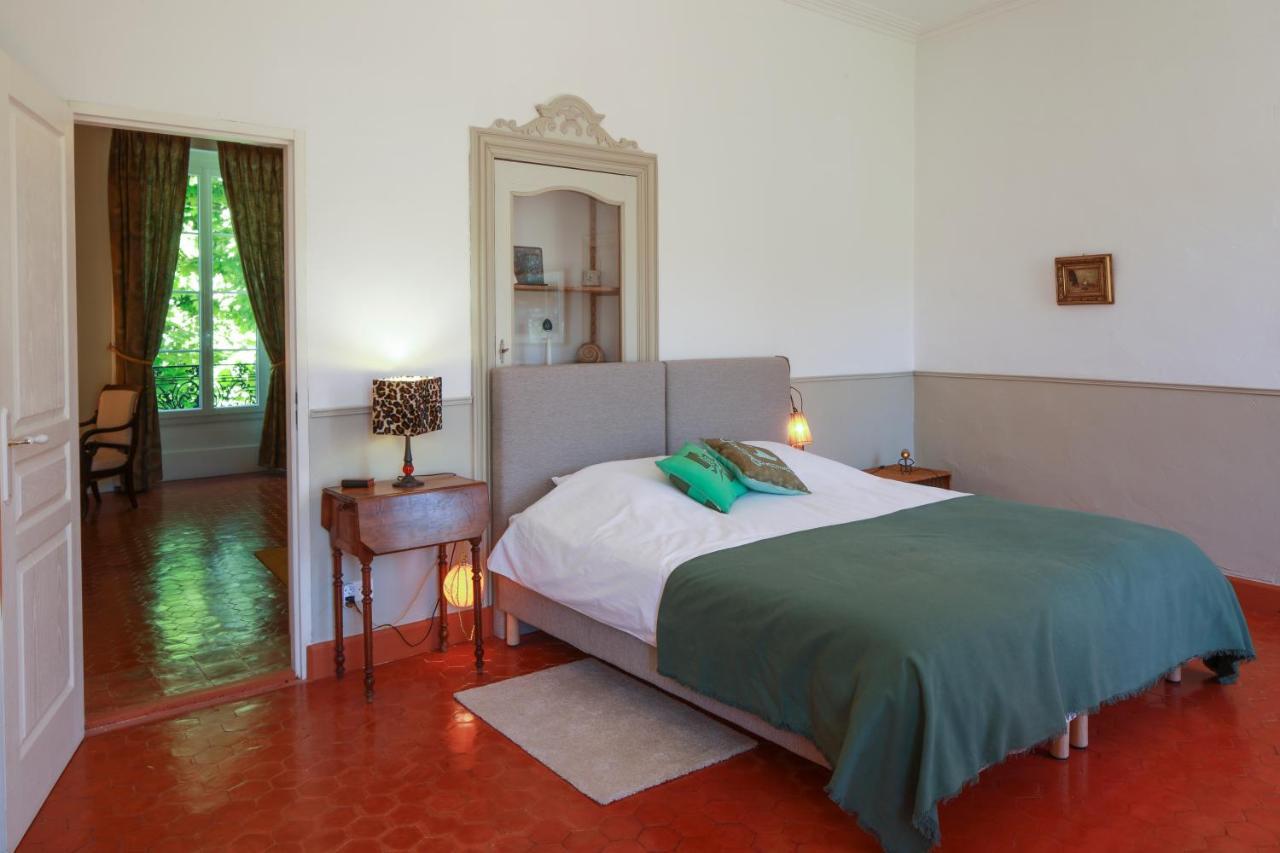 Le 37 Malaucene Bed & Breakfast Cameră foto